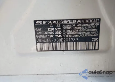 2008 Mercedes-Benz E 350 4Matic z USA, uszkodzony, nr VIN WDBUF87X38B201939